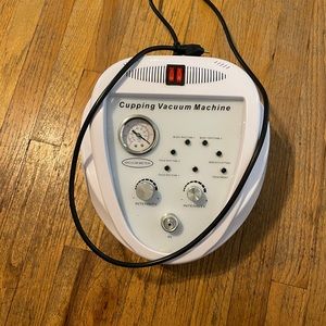 Butt sucking machine